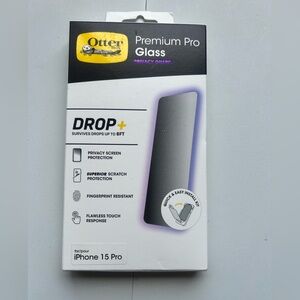 OtterBox Privacy Glass Screen Protector for iPhone 15 Pro